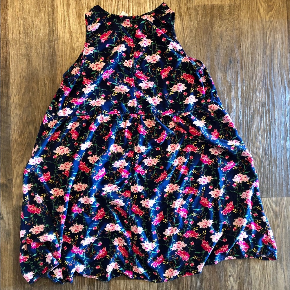Dress - Picture 1 of 4